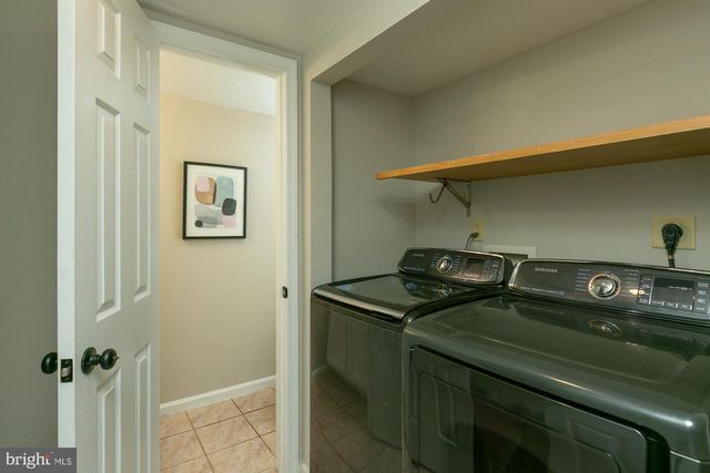 138 GEORGETOWN SQ, Martinsburg, WV 25401