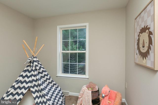 138 GEORGETOWN SQ, Martinsburg, WV 25401
