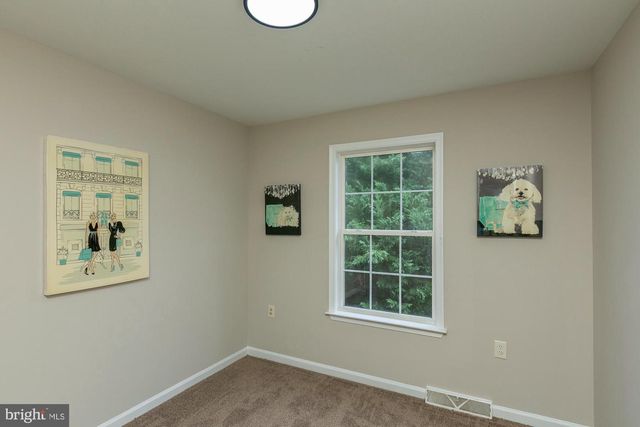 138 GEORGETOWN SQ, Martinsburg, WV 25401