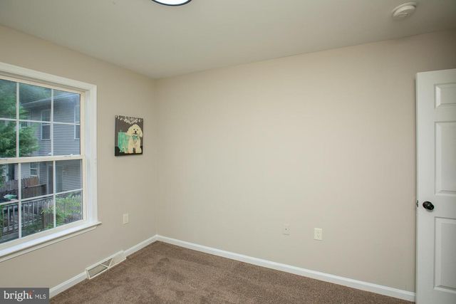 138 GEORGETOWN SQ, Martinsburg, WV 25401