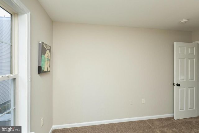 138 GEORGETOWN SQ, Martinsburg, WV 25401