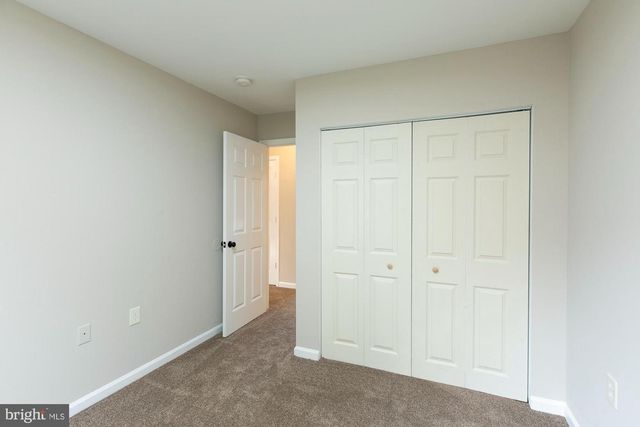 138 GEORGETOWN SQ, Martinsburg, WV 25401