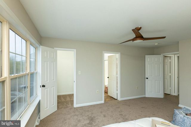 138 GEORGETOWN SQ, Martinsburg, WV 25401