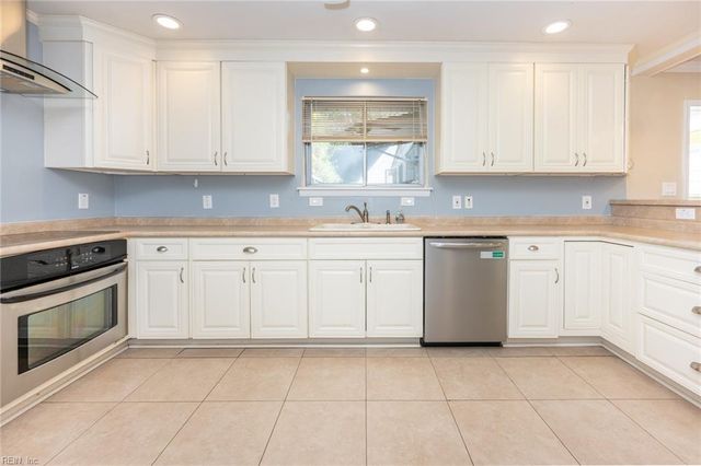 2409 Twin Lake RD, Virginia Beach, VA 23454