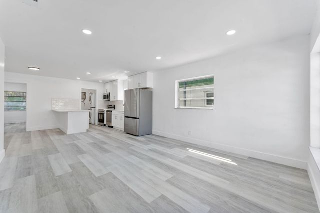 424 NW 2nd Terrace, Deerfield Beach, FL 33441