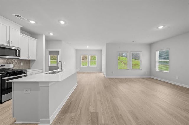 116 Gibbon Way, Gray Court, SC 29645