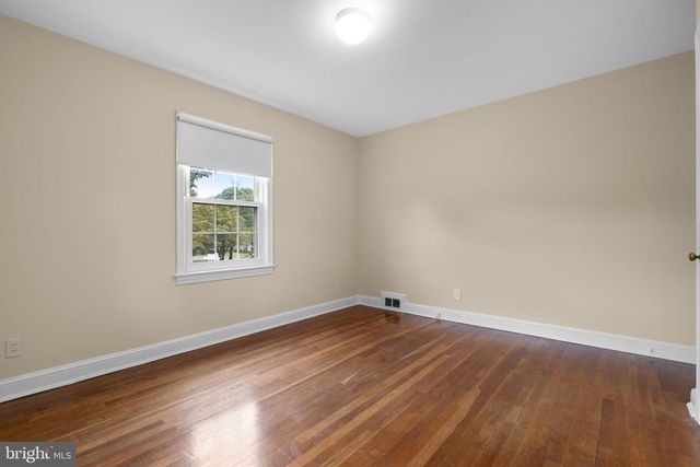 319 SAINT LAWRENCE DR, Silver Spring, MD 20901