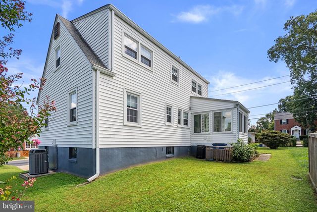 319 SAINT LAWRENCE DR, Silver Spring, MD 20901