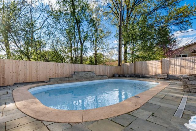 451 Fairlawn Drive, Columbus, OH 43214