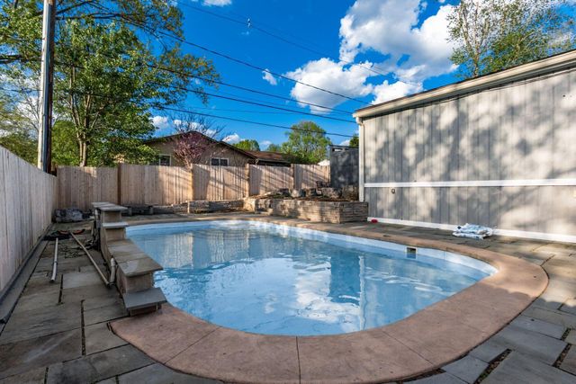 451 Fairlawn Drive, Columbus, OH 43214