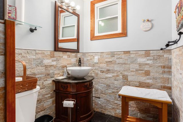 451 Fairlawn Drive, Columbus, OH 43214