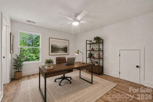 401 7th Street NE, Conover, NC 28613