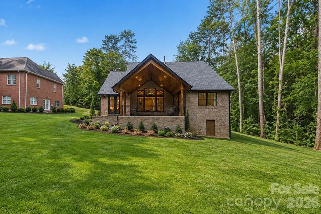 401 7th Street NE, Conover, NC 28613