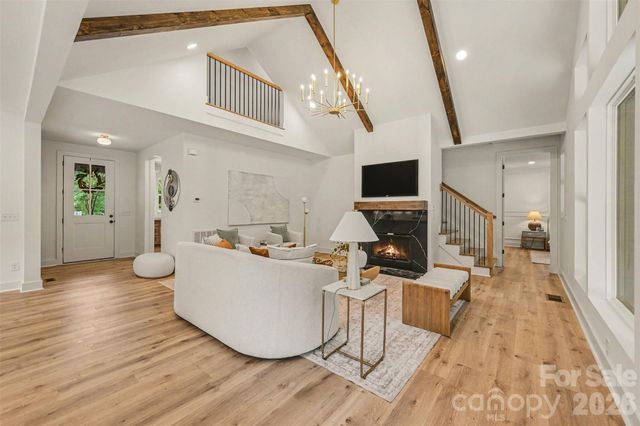 401 7th Street NE, Conover, NC 28613