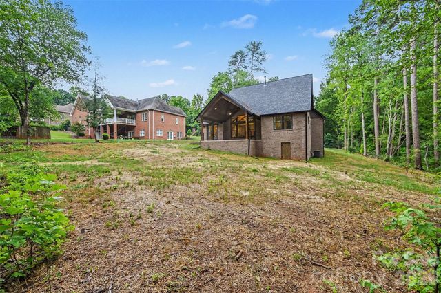 401 7th Street NE, Conover, NC 28613