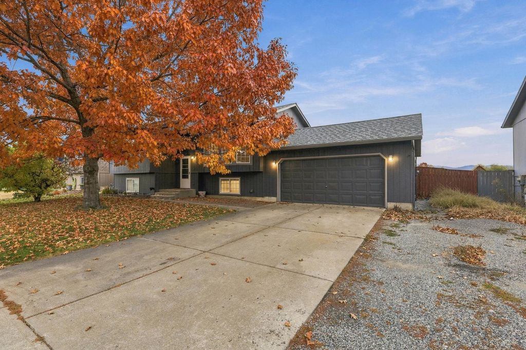20005 E Grace Ln, Otis Orchards, WA 99027 photo 2