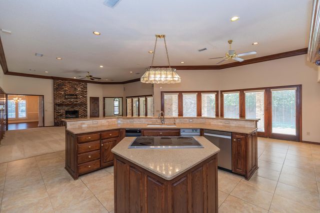 7736 BAUGHMAN Drive, Amarillo, TX 79121