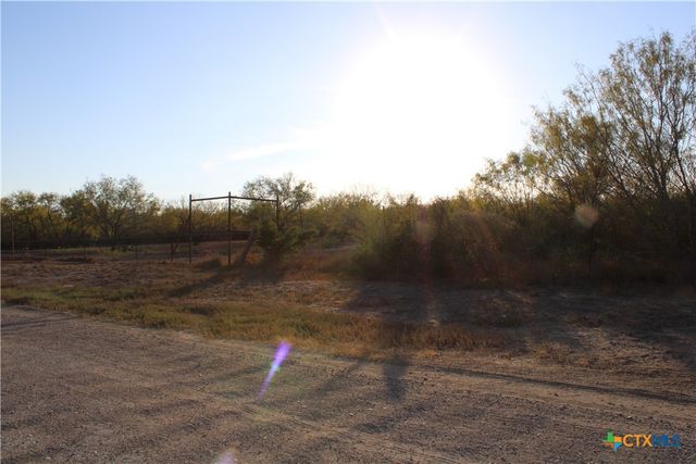 0000 CR 339, Jourdanton, TX 78026
