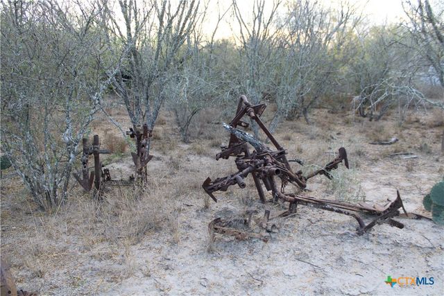 0000 CR 339, Jourdanton, TX 78026