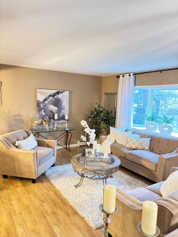 1454 Illinois Avenue, Bay Shore, NY 11706