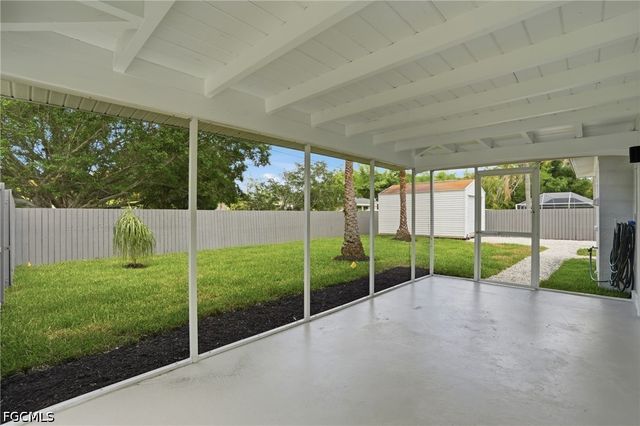 11901 McGregor BLVD, Fort Myers, FL 33919