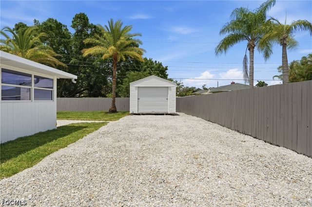 11901 McGregor BLVD, Fort Myers, FL 33919