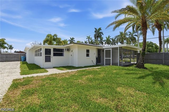 11901 McGregor BLVD, Fort Myers, FL 33919