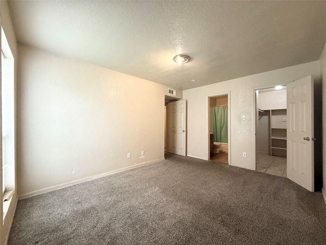 8100 Creekbend Drive 181, Houston, TX 77071