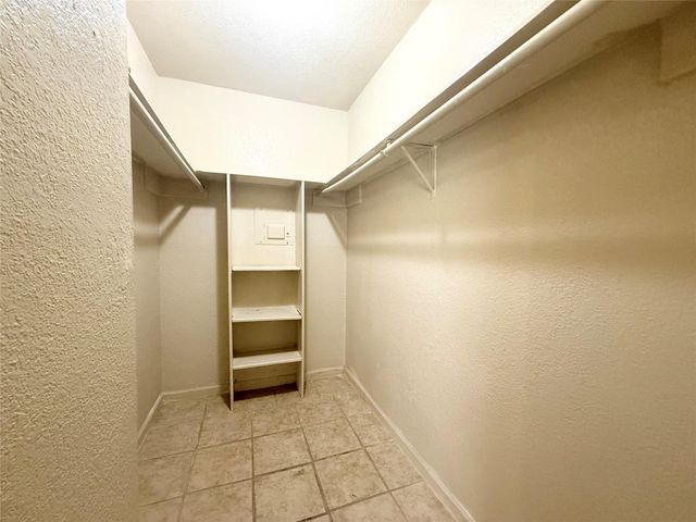 8100 Creekbend Drive 181, Houston, TX 77071