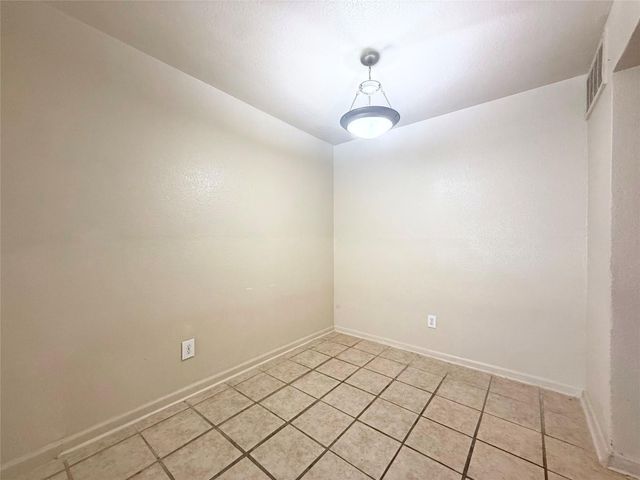 8100 Creekbend Drive 181, Houston, TX 77071