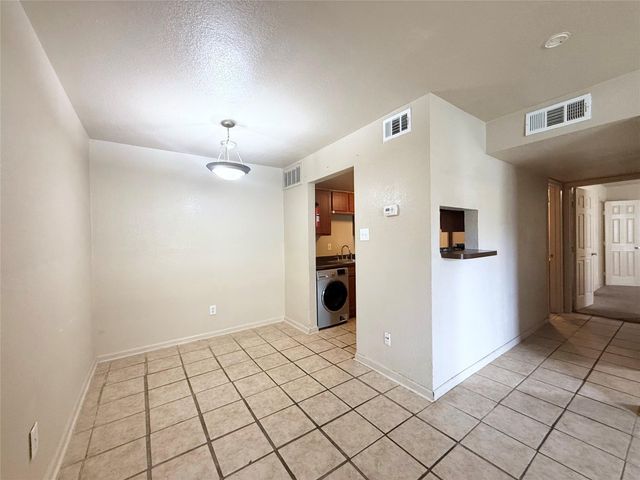 8100 Creekbend Drive 181, Houston, TX 77071