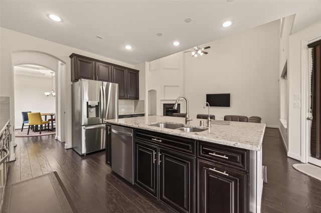 4002 Dogwood Canyon Lane, Sugar Land, TX 77479