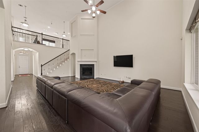 4002 Dogwood Canyon Lane, Sugar Land, TX 77479