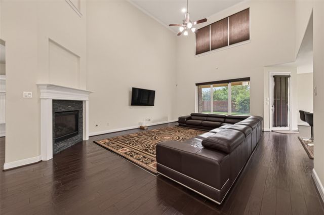4002 Dogwood Canyon Lane, Sugar Land, TX 77479