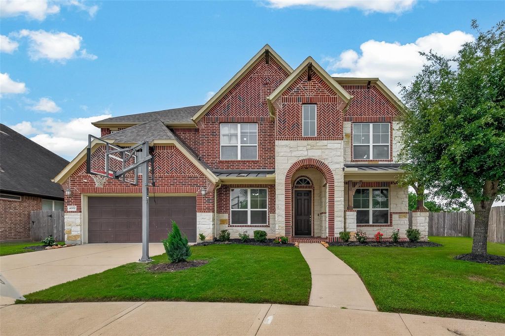 4002 Dogwood Canyon Lane, Sugar Land, TX 77479