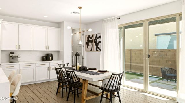 1918 W LARIAT Lane, Phoenix, AZ 85085