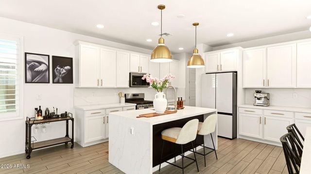 1918 W LARIAT Lane, Phoenix, AZ 85085