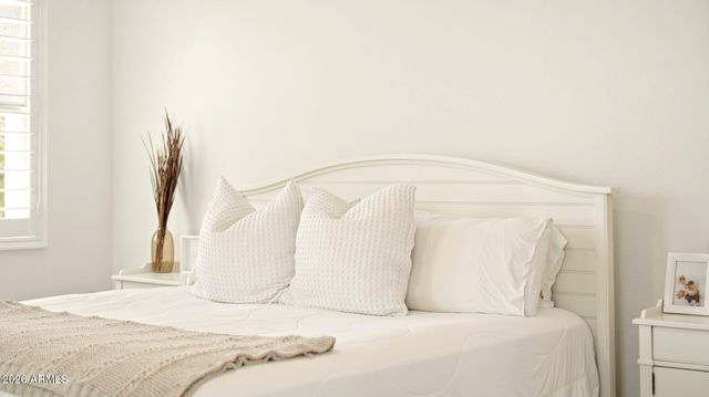 1918 W LARIAT Lane, Phoenix, AZ 85085