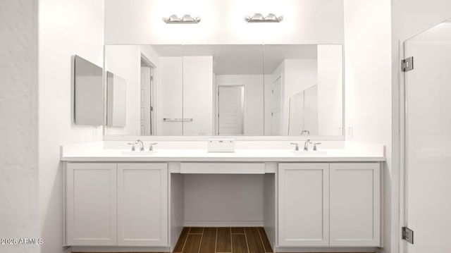 1918 W LARIAT Lane, Phoenix, AZ 85085