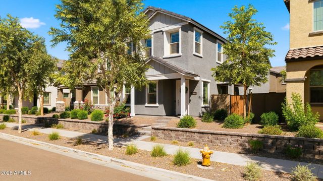 1918 W LARIAT Lane, Phoenix, AZ 85085