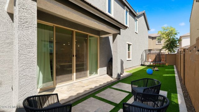 1918 W LARIAT Lane, Phoenix, AZ 85085