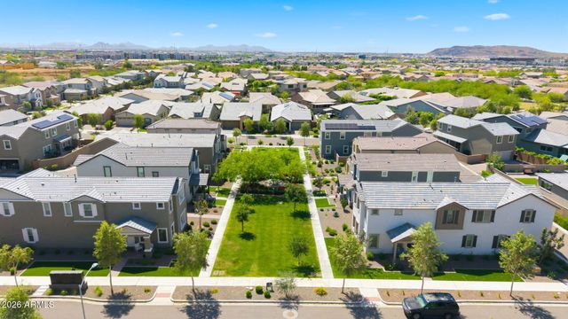 1918 W LARIAT Lane, Phoenix, AZ 85085