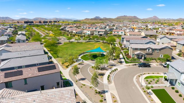 1918 W LARIAT Lane, Phoenix, AZ 85085