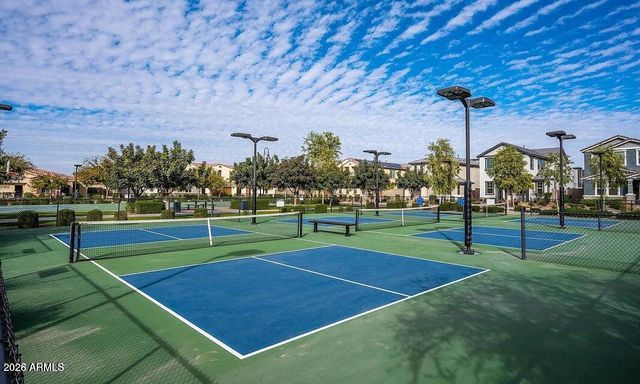 1918 W LARIAT Lane, Phoenix, AZ 85085