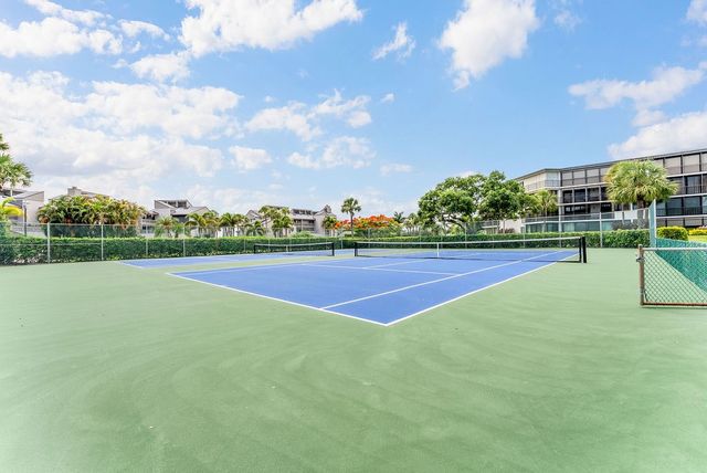 1850 Bay Road 3G, Vero Beach, FL 32963