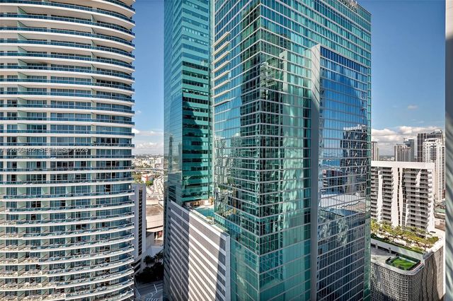300 Biscayne Boulevard Way 3008W, Miami, FL 33131