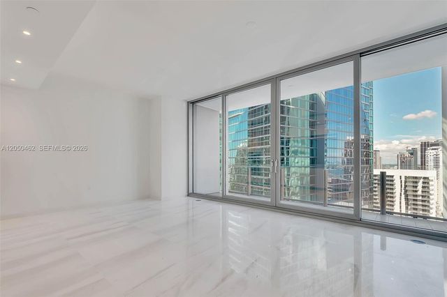 300 Biscayne Boulevard Way 3008W, Miami, FL 33131
