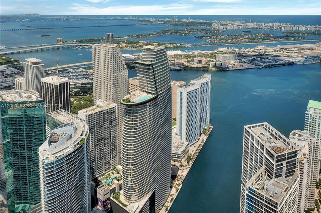 300 Biscayne Boulevard Way 3008W, Miami, FL 33131