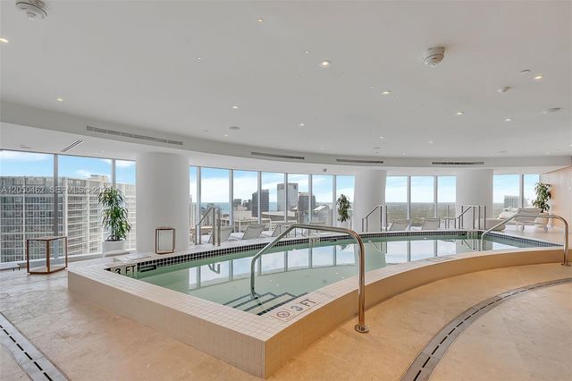 300 Biscayne Boulevard Way 3008W, Miami, FL 33131