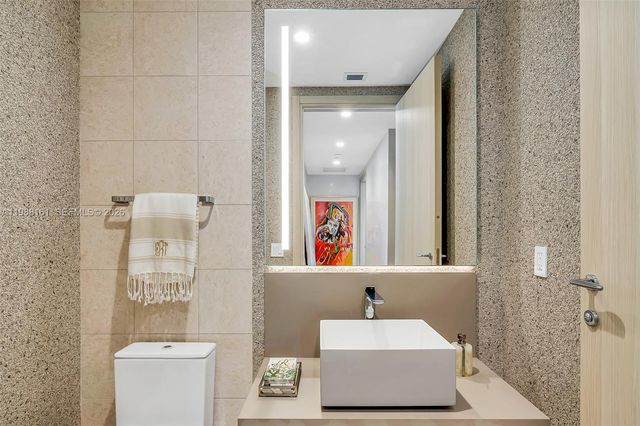 1000 Brickell Plz PH5807, Miami, FL 33131